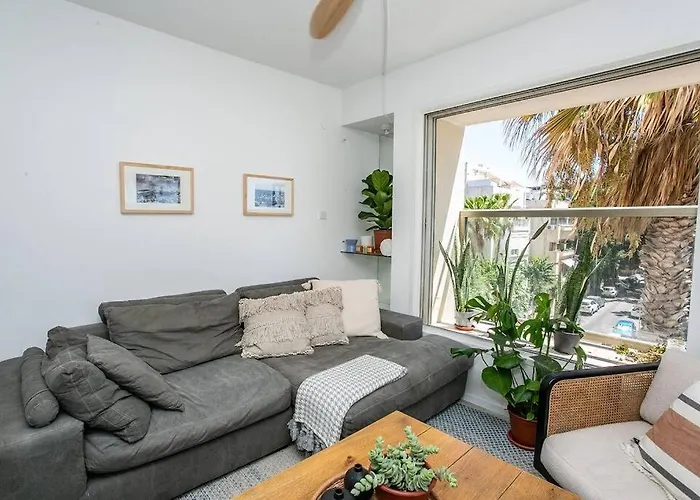 Prime Location 2Br Beach Flat