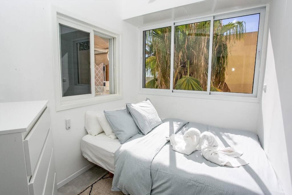 Prime Location 2br Flat דירה