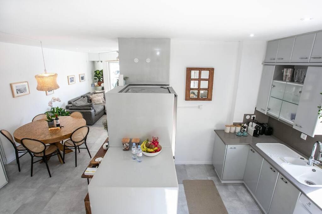 דירה Prime Location 2br Flat *